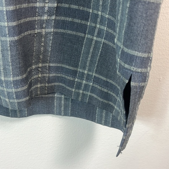 Tommy Bahama 100% Silk Gray & Cream Striped Camp Shirt with Front Pocket Size M - Picture 7 of 8